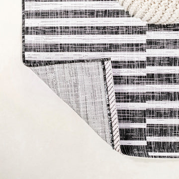 Sukie Modern Offset Stripe Indoor/outdoor Area Rug